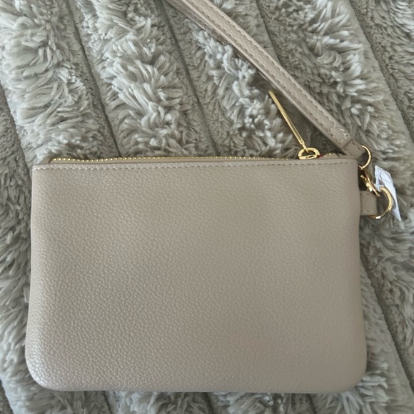 Elegant Beige Wristlet Clutch - Picture 2 of 6